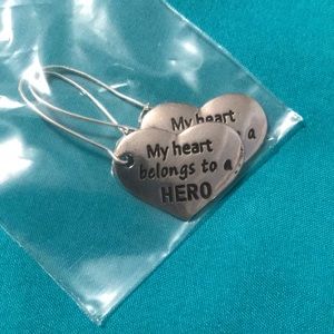 Hero earrings